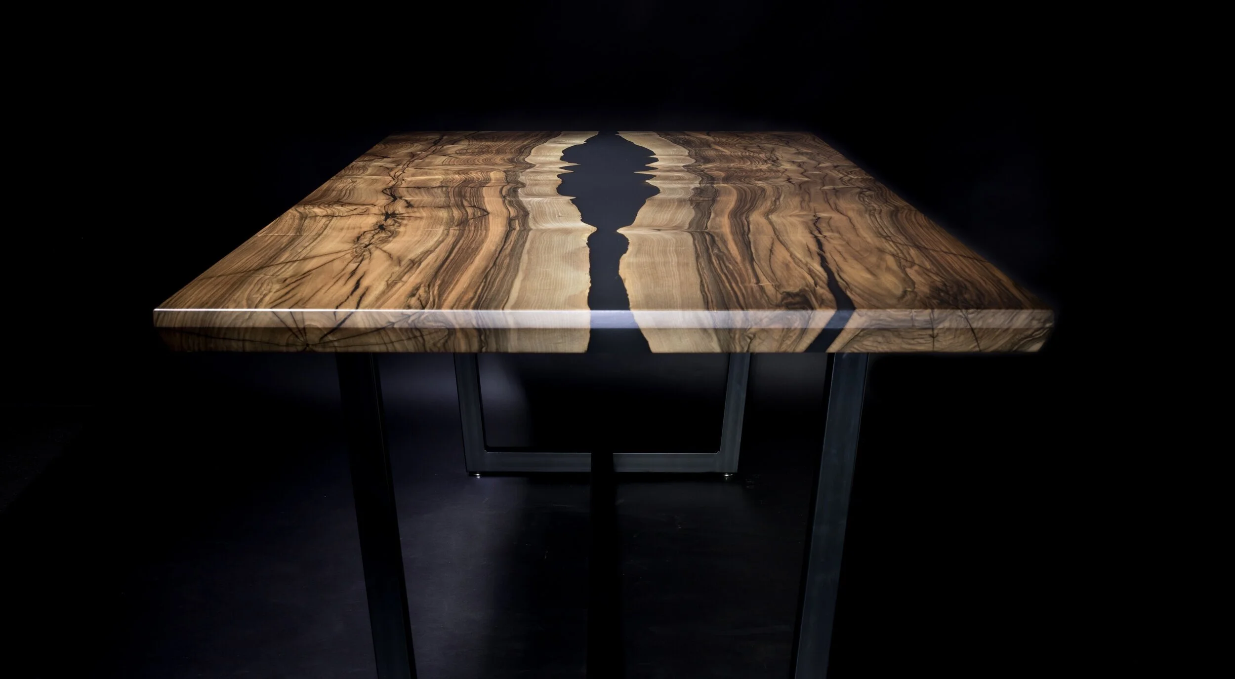 Custom Woodworking, Tutorials, Epoxy Resin Workshops - Blacktail Studio