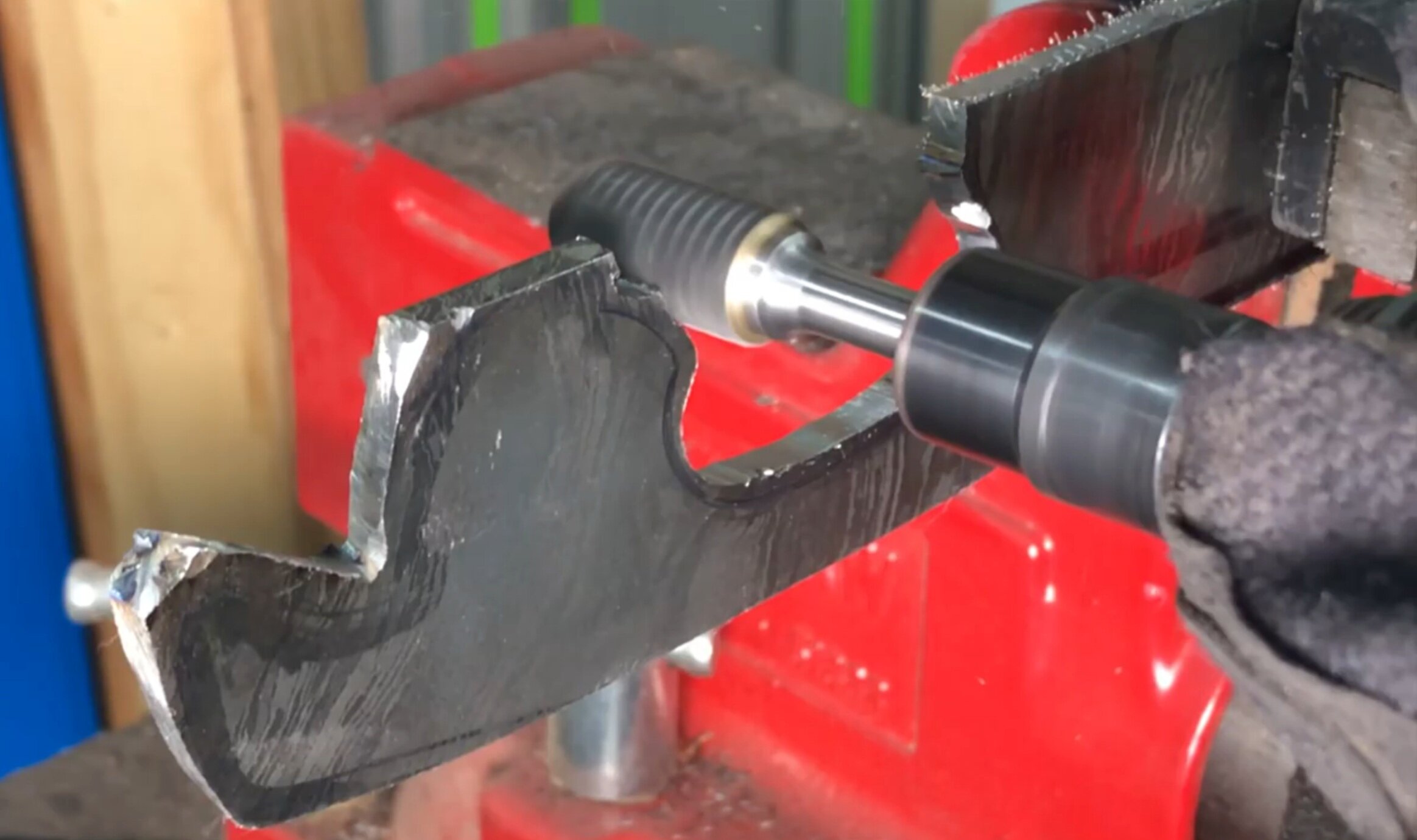 Die grinder was awesome at cutting the contours