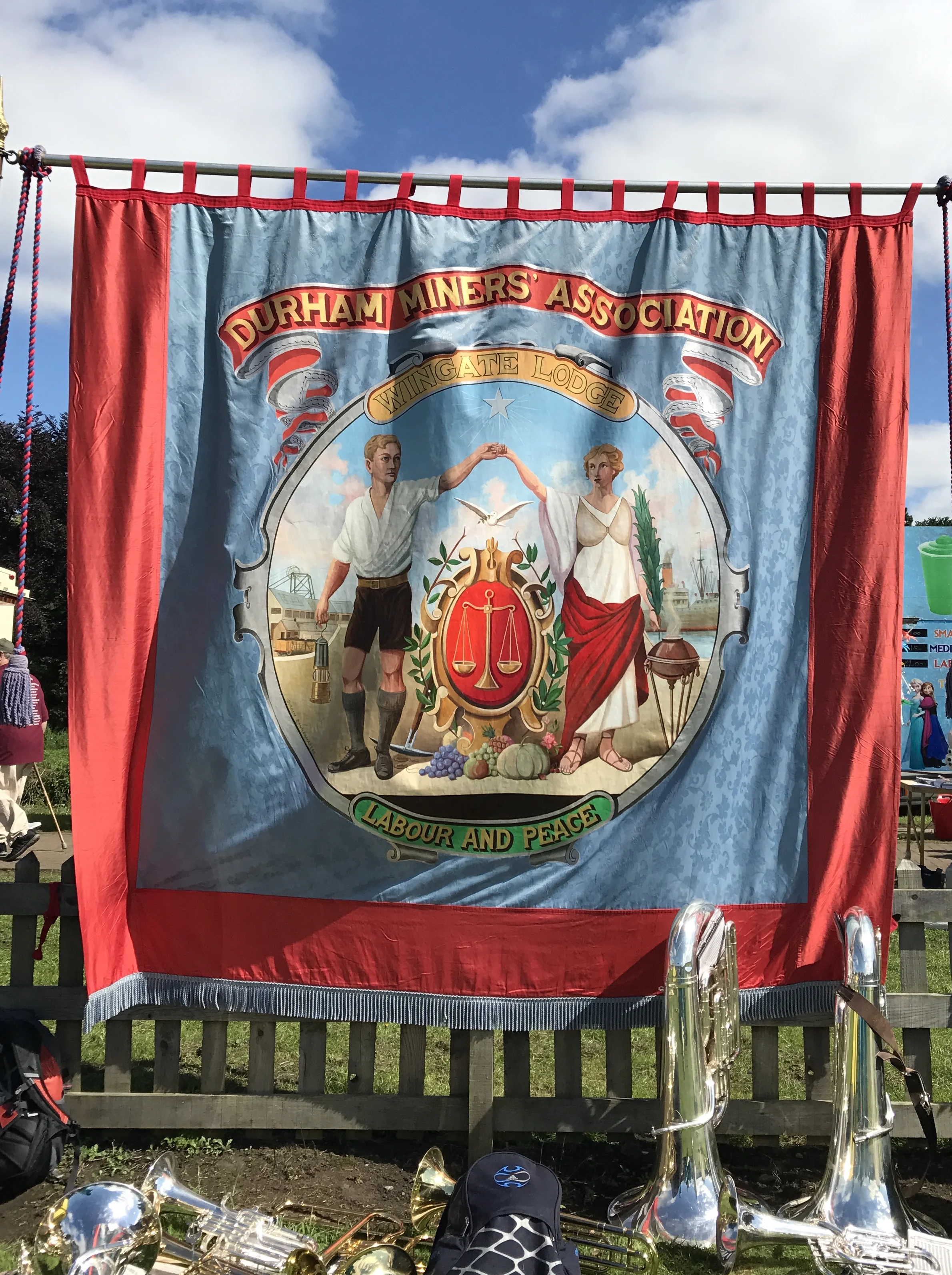 Wingate and the band (1).JPG