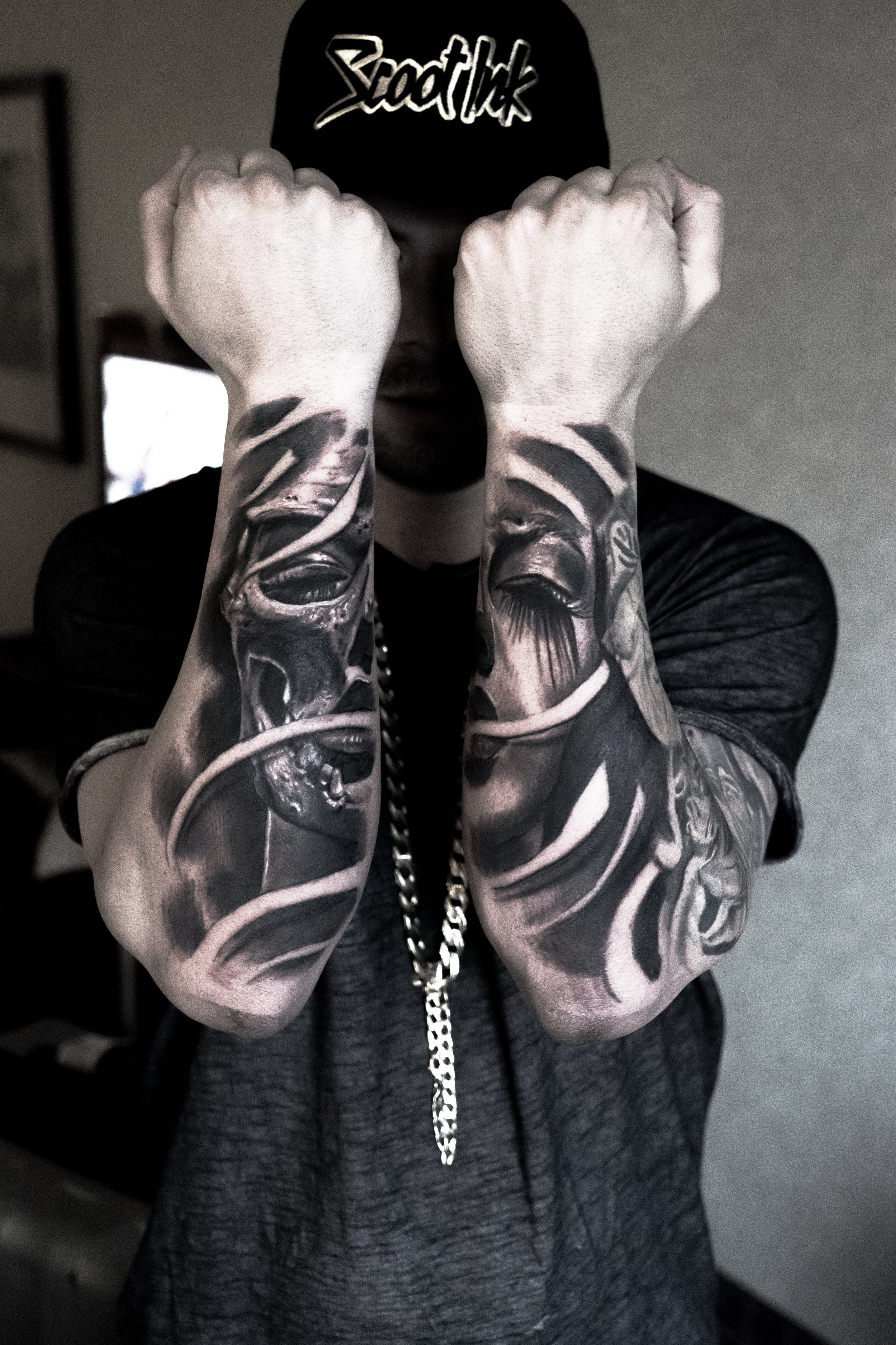 Scoot Ink specializes in photorealistic tattoos in Toronto, ON. Find him on pick the ink.com. @scootink