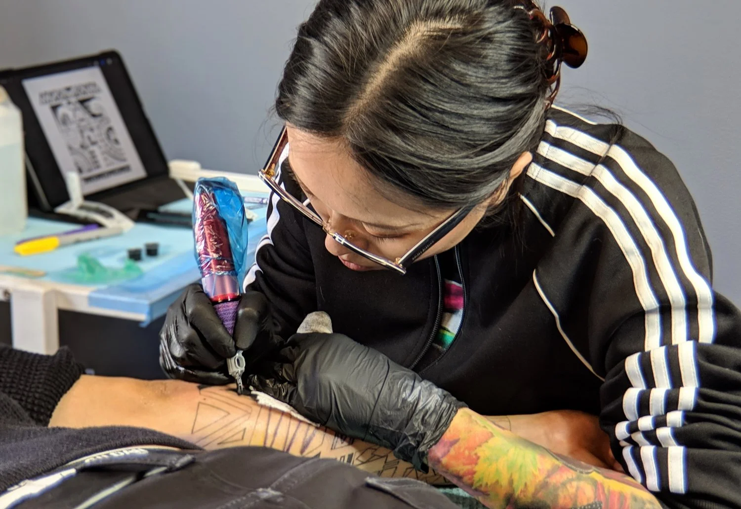 Reny Tattoos is one of Toronto’s best Polynesian-themed tribal tattoo artists. Find her on pick the ink. @renytattoos