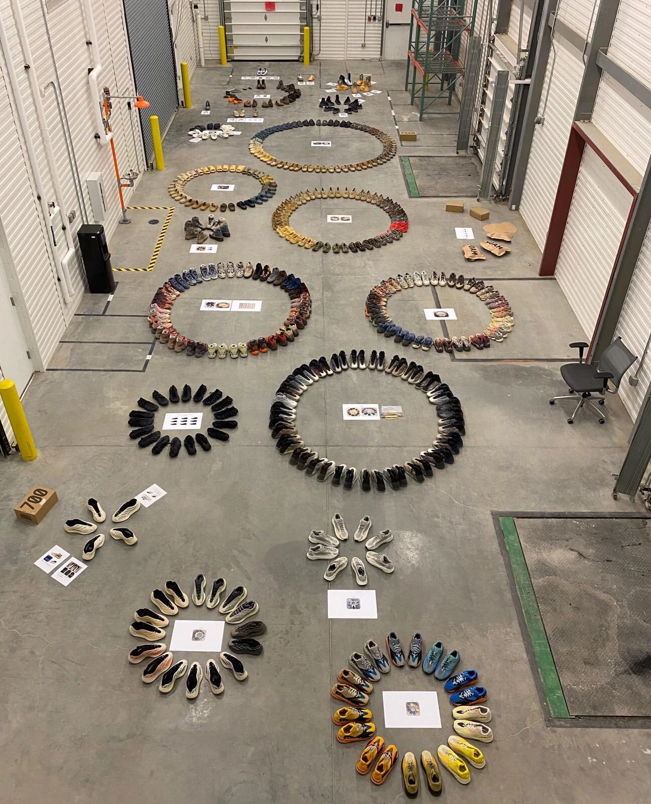 faded azure yeezy 700