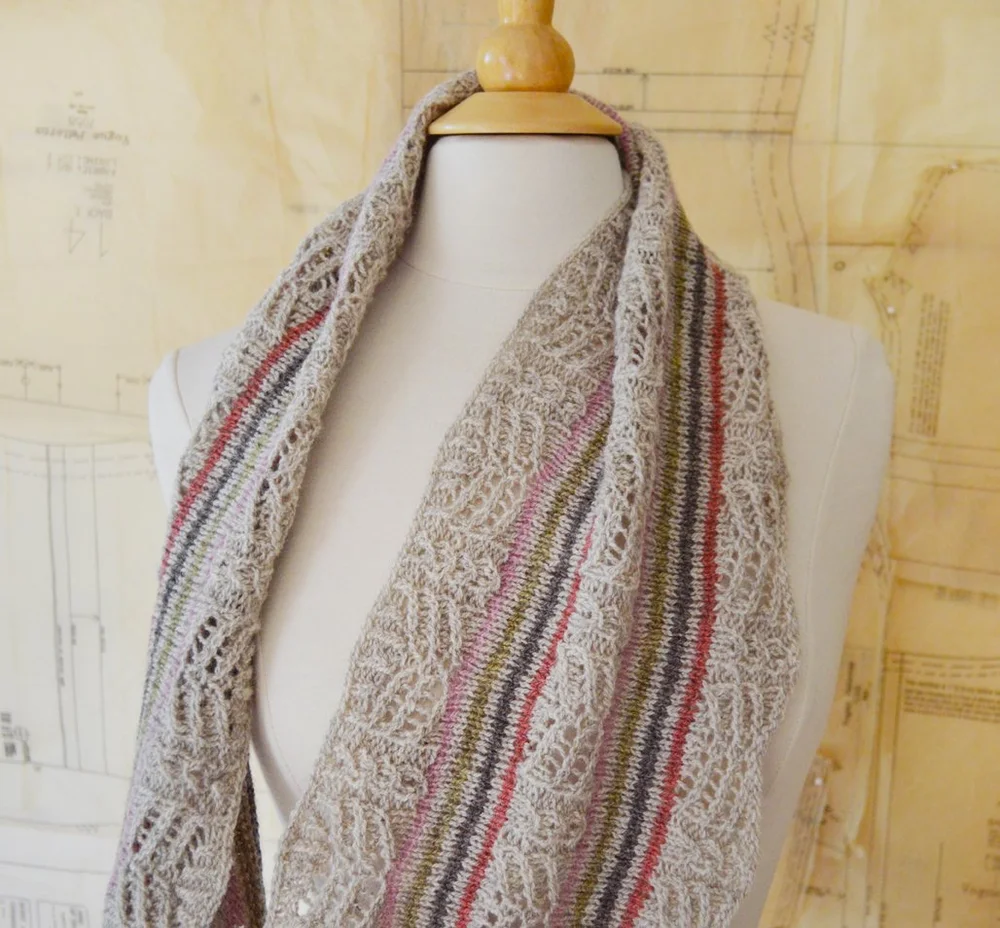 wainscot scarf pattern
