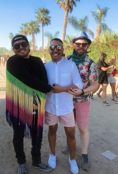 Coachella_outfit_men_colorful_bandana.png