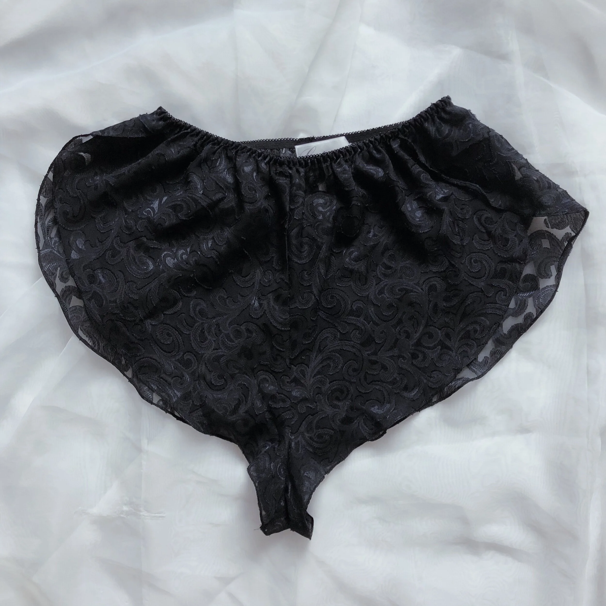 DFB2FD4C-345C-4315-95FC-D4E9AC690702