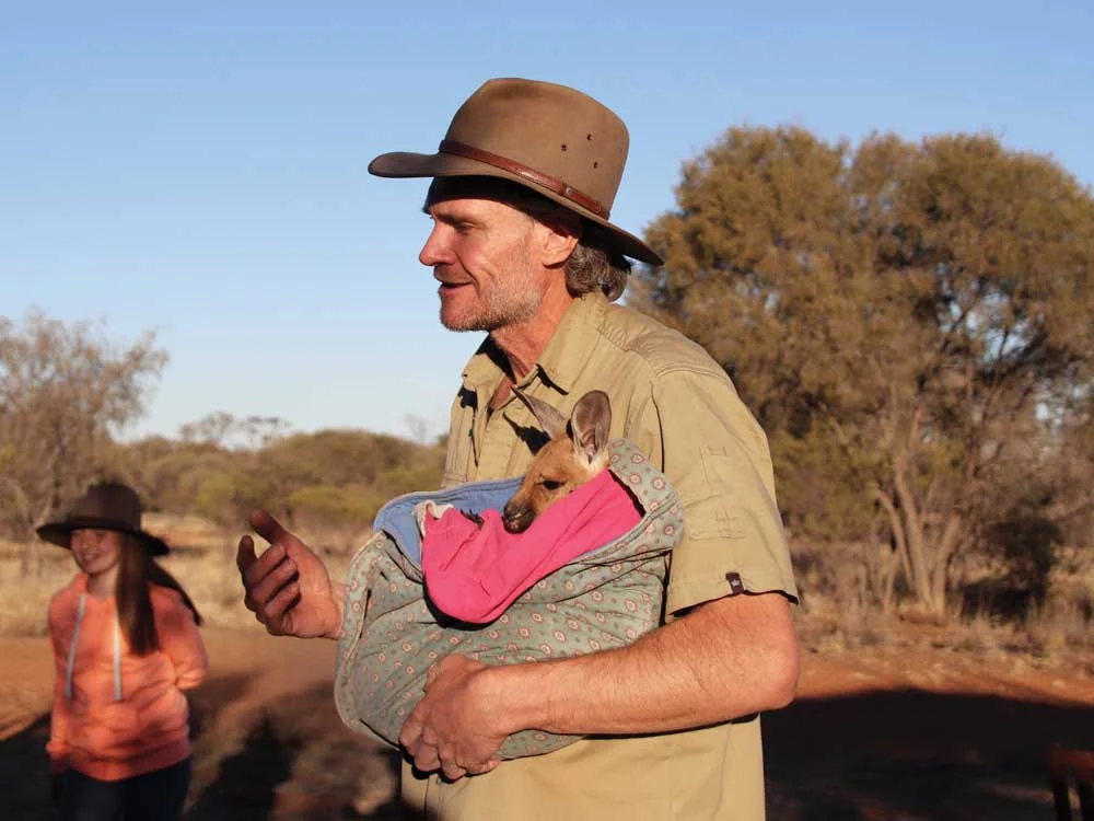 Bloga-AKA-Chris-Barnes-at-The-Kangaroo-Sanctuary.-Photo-K-Heaney-copy.jpg