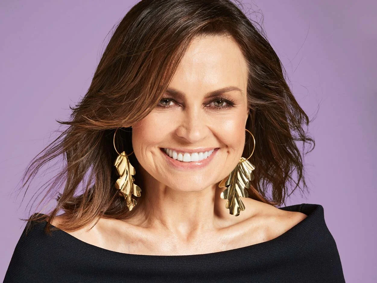 Lisa-Wilkinson-purple.jpg