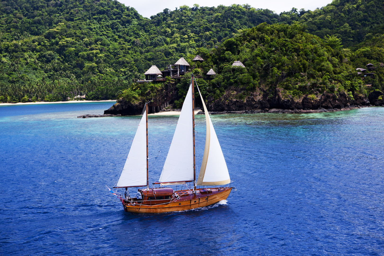 Laucala_activity_sailing_rere_ahi3.jpg