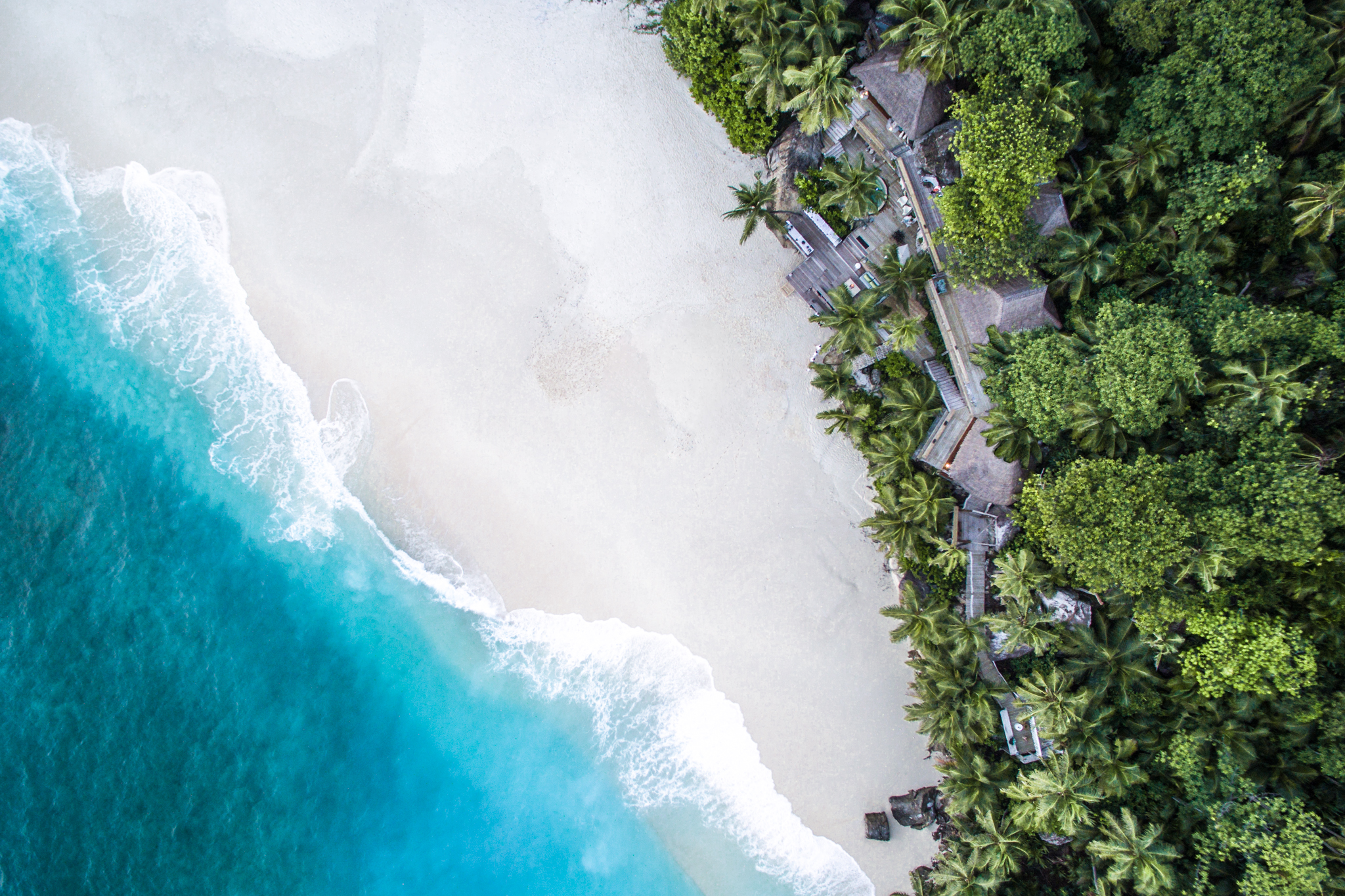 North-Island-AerialShotOfVillaNorthIsland.jpg