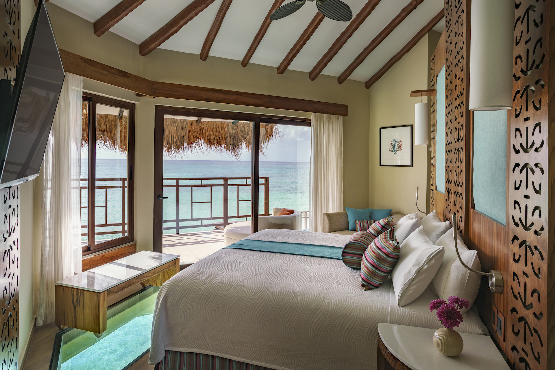 EDM_8653_Bungalow_Interior_Horz.jpg