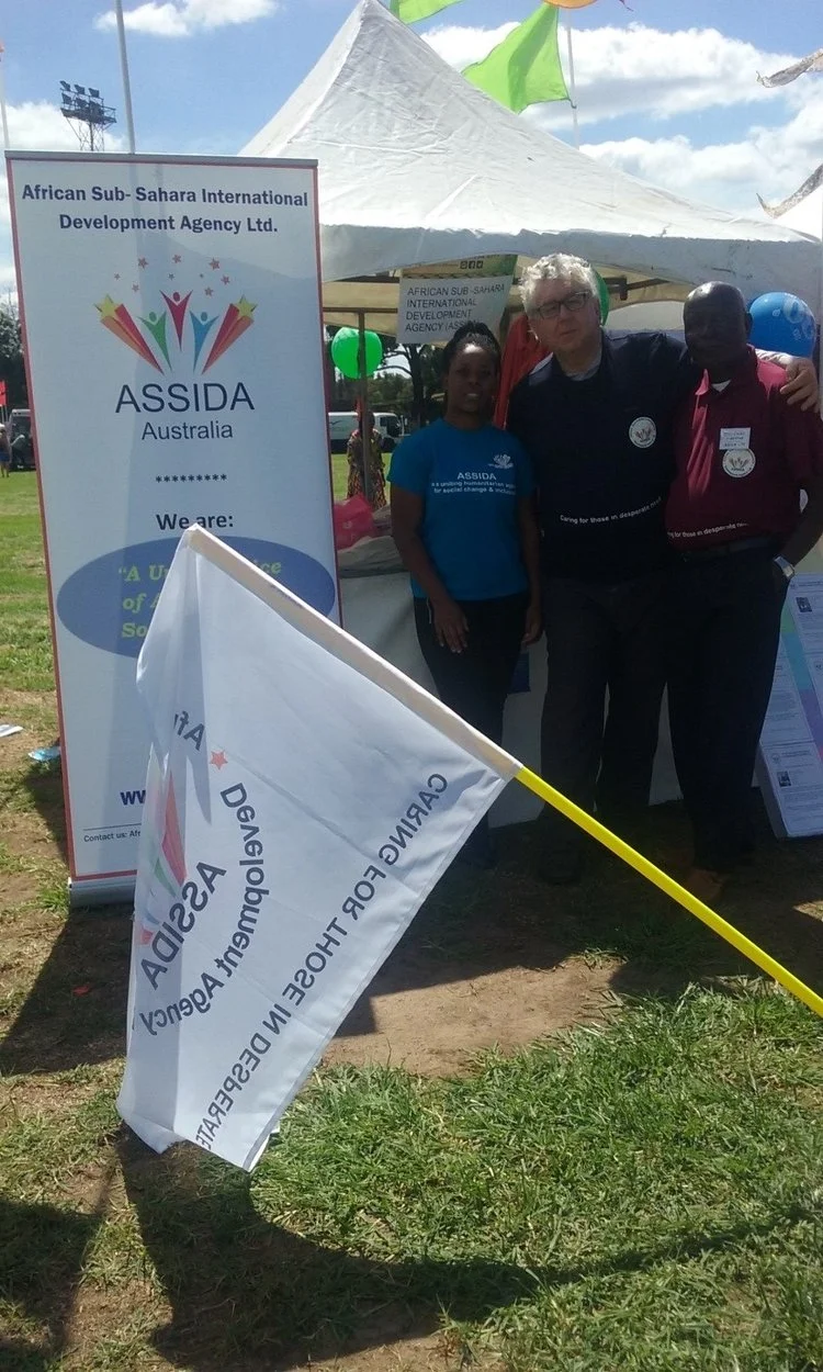 ASSIDA Patron and members working friendly
