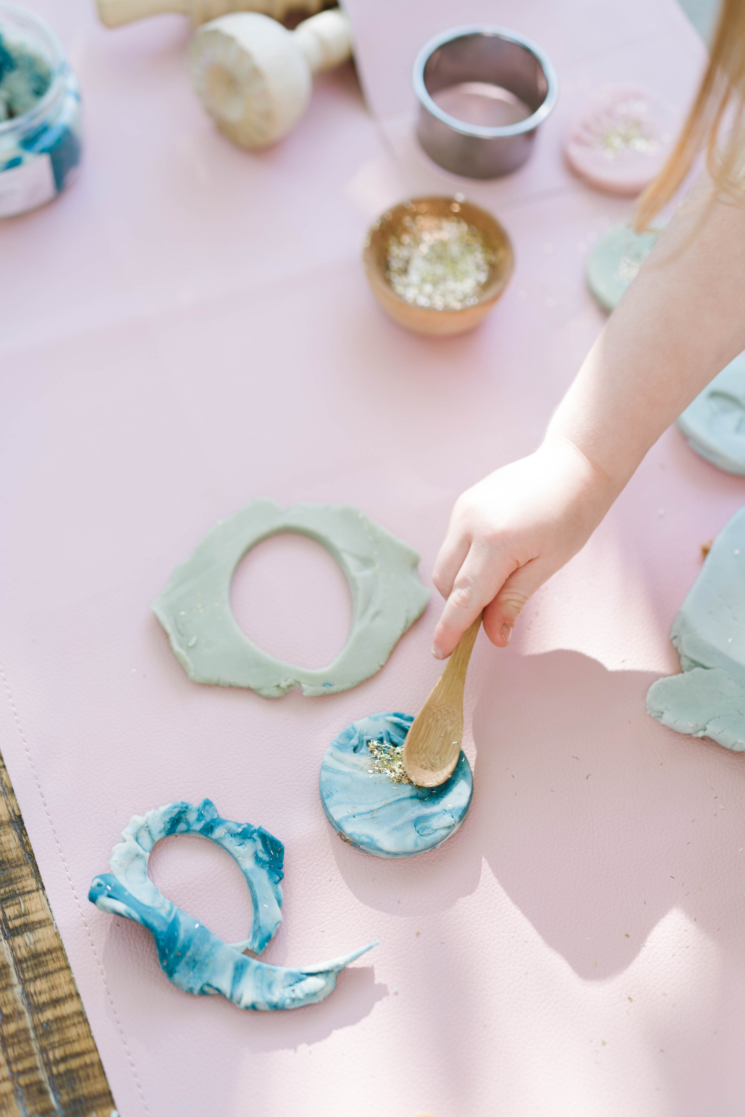 Tippytoe Crafts: Play-Dough Arches