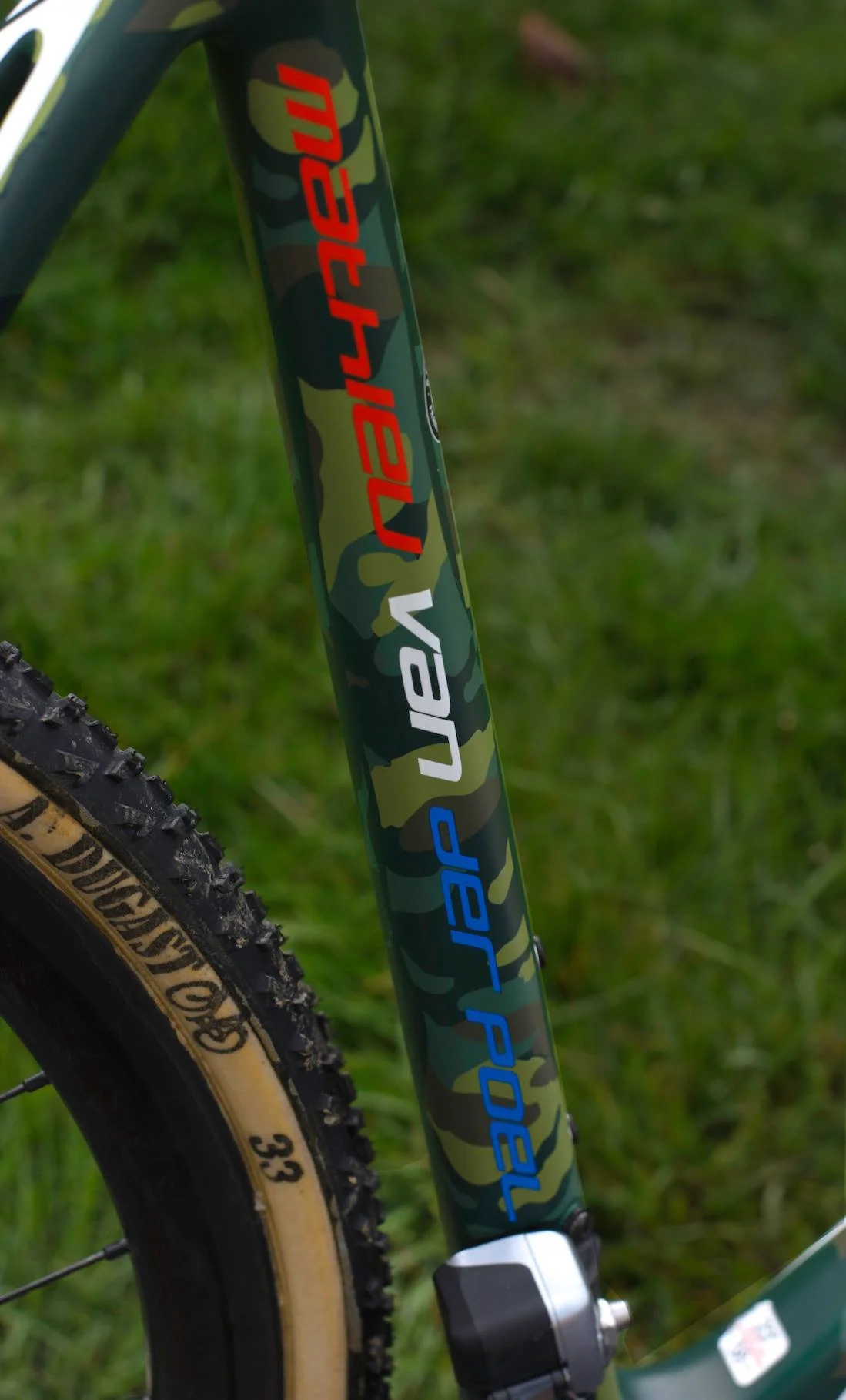Custom Paint Job and your name on the seat tube, check and check. Dugast handmade tires, check. Dura-Ace Di2, check. Heart, legs, and lungs of a one in a million, check, check, and check.