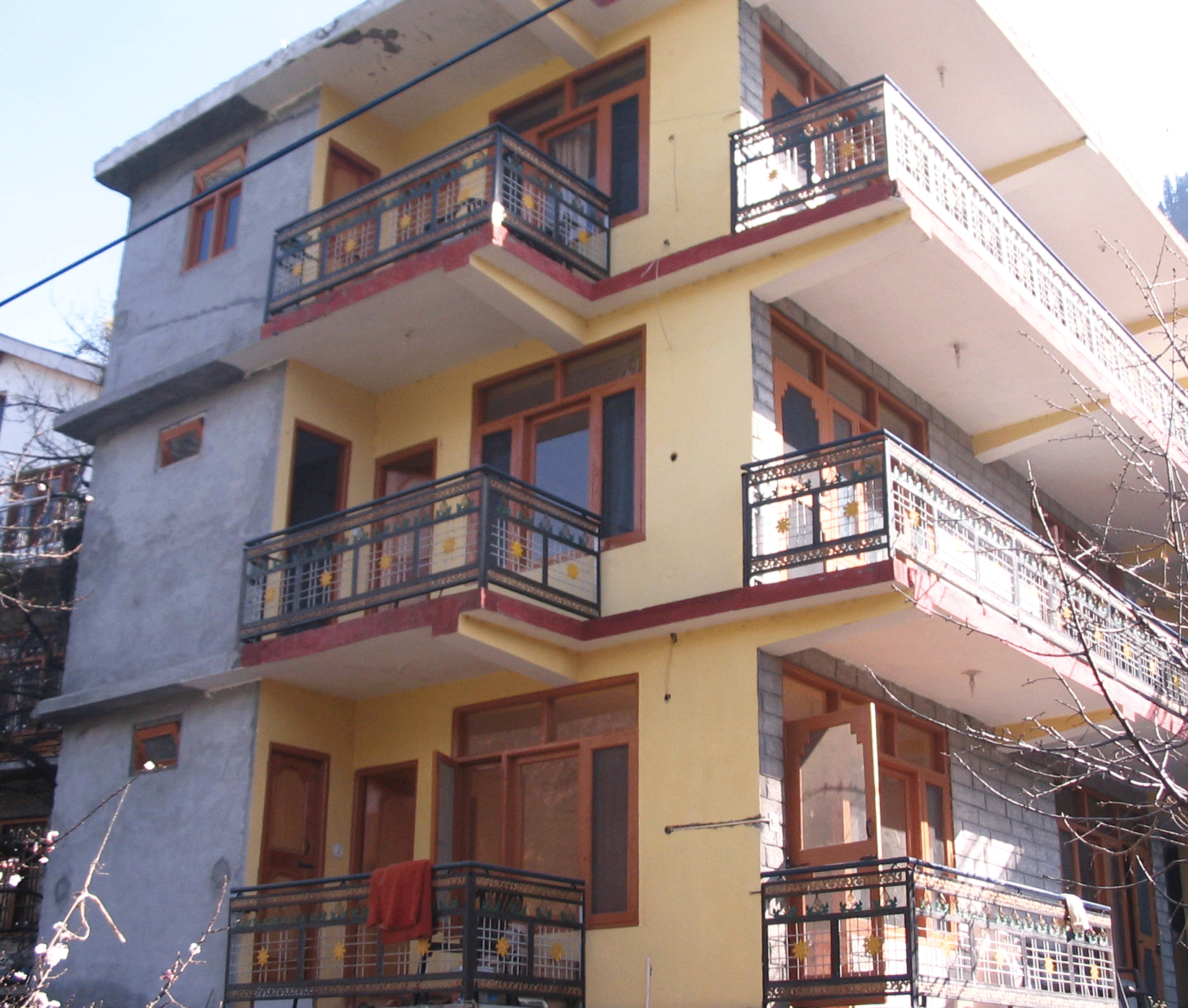 Balcony--side.png
