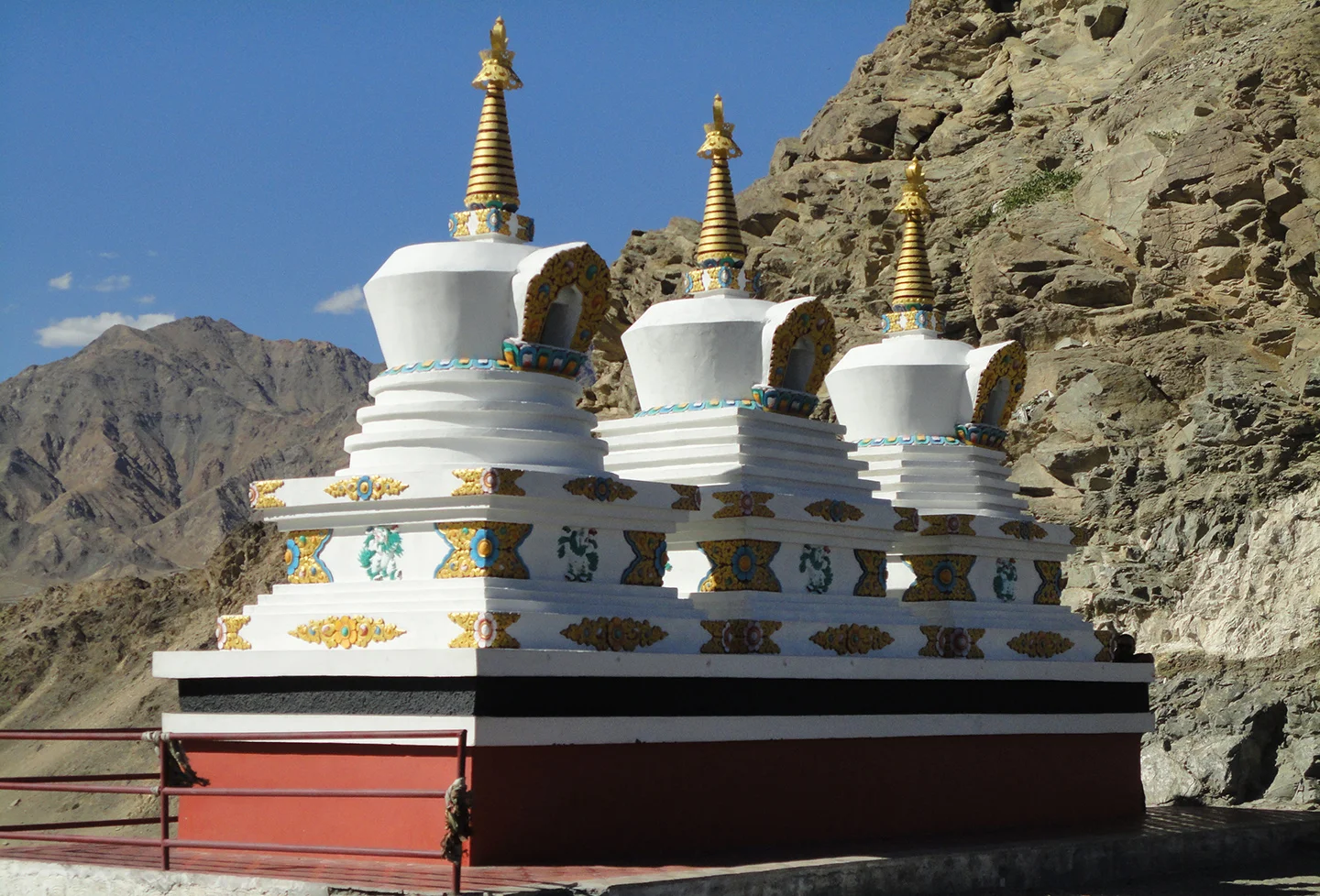 temples-ladakh.jpg