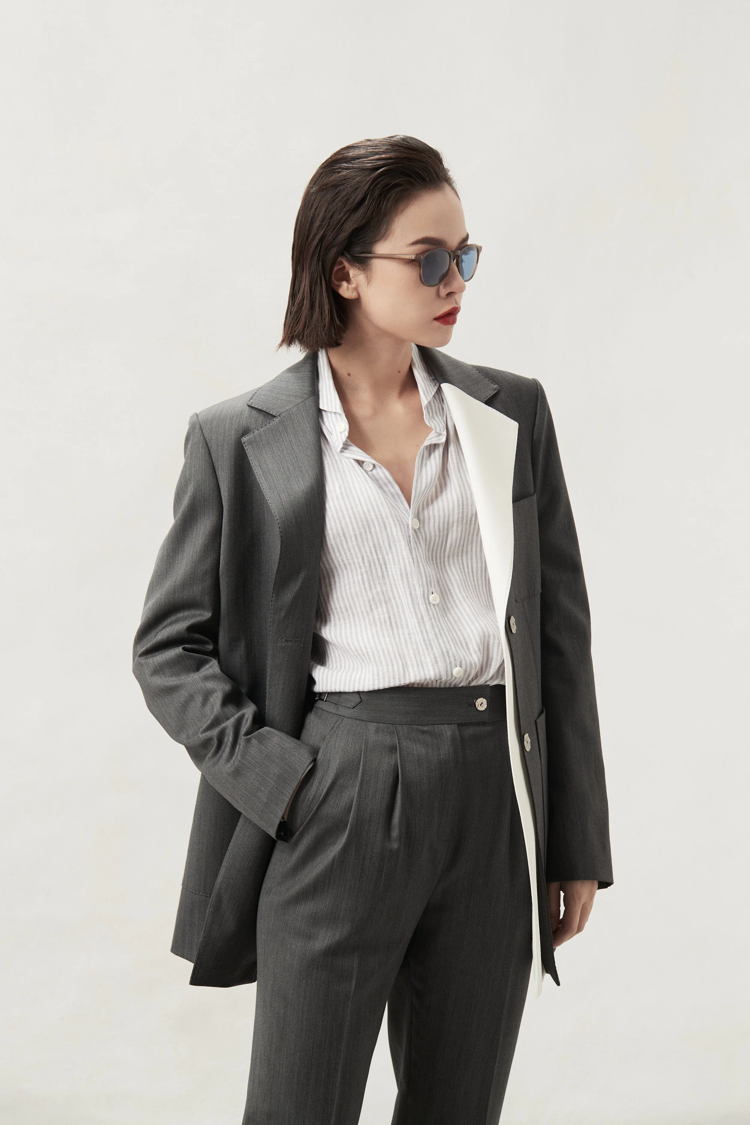 Single-Breasted-Suit-for-Female-Black Suit SENORITA-_-MADE-SUITS-SINGAPORE MAFIA.JPG