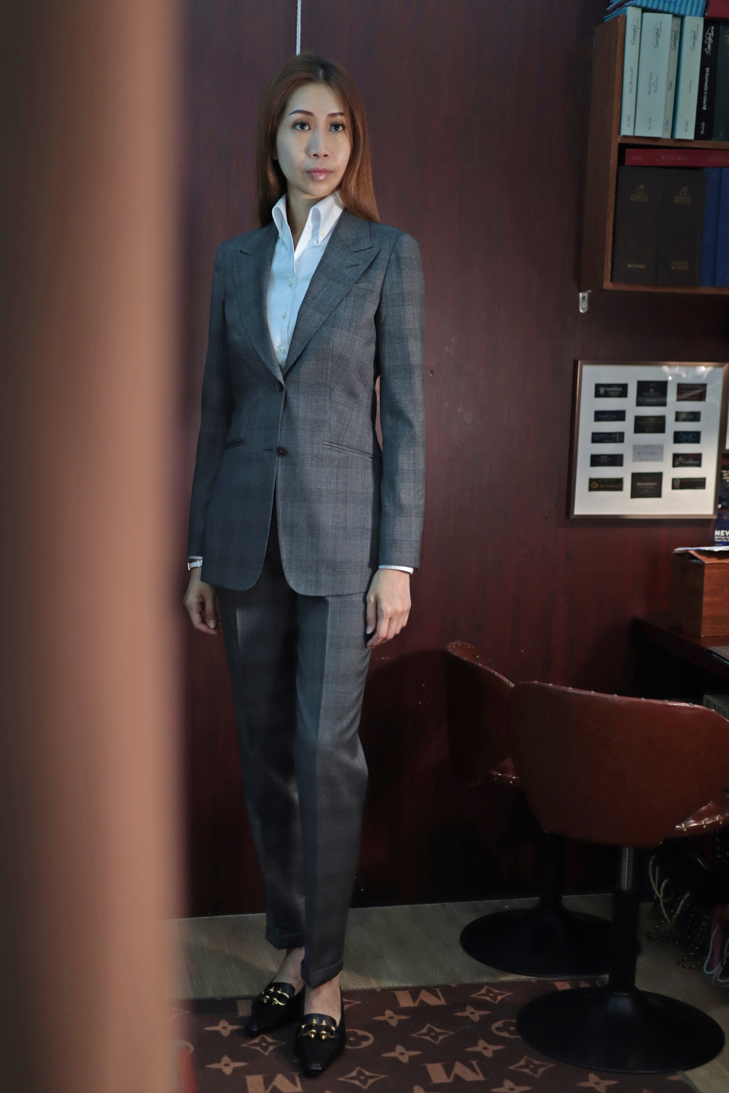 Tan Chyng Yun Made Suits Madewomen in Made Suits Tailor Made Suits for Ladies Singlebreasted suits for ladies.JPG