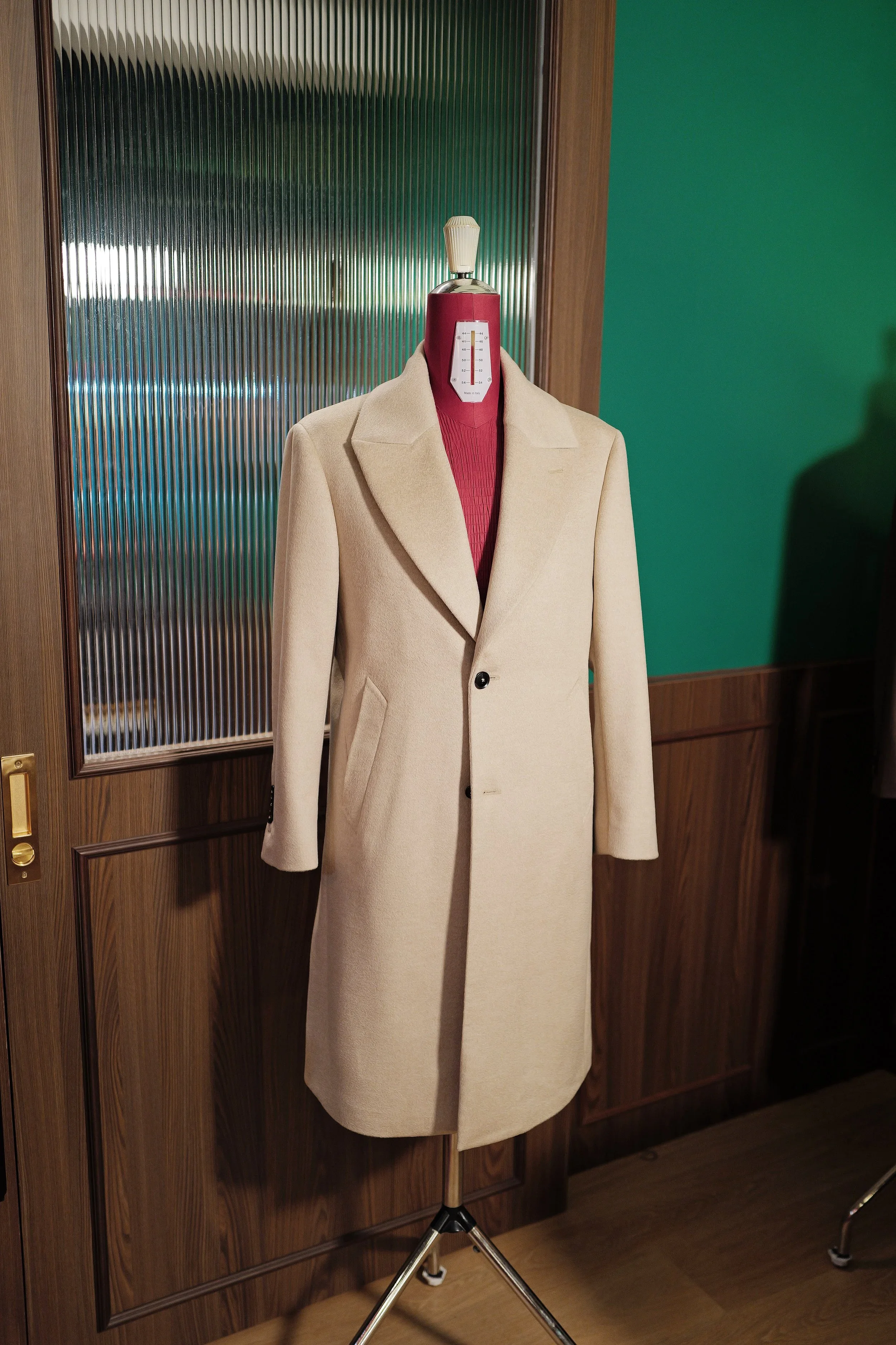 Cashmere+Blend+Overcoat+_+Stylbiella+_+Made+in+Japan+_+Made+Suits+Overcoat+Single+Breasted+side.webp
