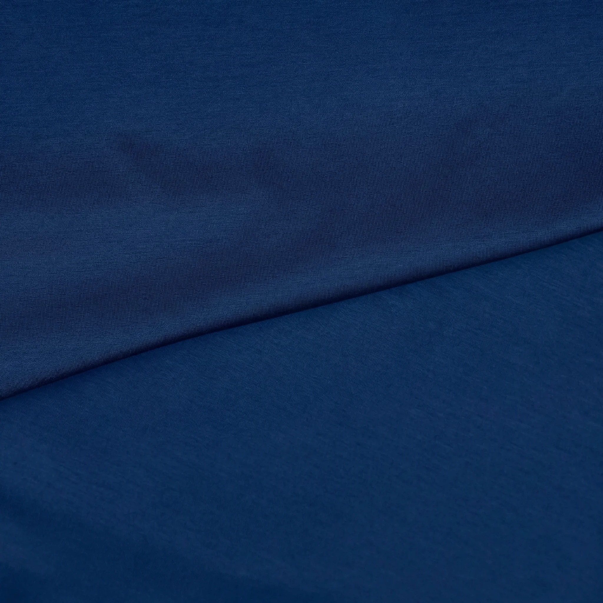 DSC00427_navy.webp