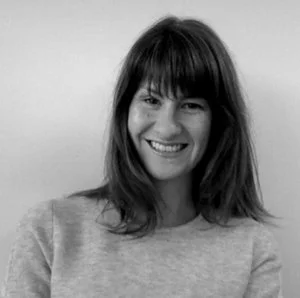 Julie Wieczorek   Originally from Queensland Australia, Julie began her extensive Human Resources career working for a utilities organisation, where she gained experience across all facets of generalist HR as well as undertaking key project roles.  Upon moving to London for bigger adventures, she took up a number of HR consulting positions. Specialising in HR transformation, Julie worked on both process advisory and technical project implementations.  She brings diverse business knowledge across the finance, oil and gas, media and retail sectors. As well as leading some large-scale, global SAP implementations, Julie has worked across a range of other payroll, recruitment and health and safety projects.  Julie’s strengths lie in her exceptional communication skills, and her ability to form strong working relationships with both clients and vendors to ensure the project’s success throughout.  While not working, Jules is kept busy with an active toddler, while making time for yoga, photography and cooking up exotic foods for her friends and family.