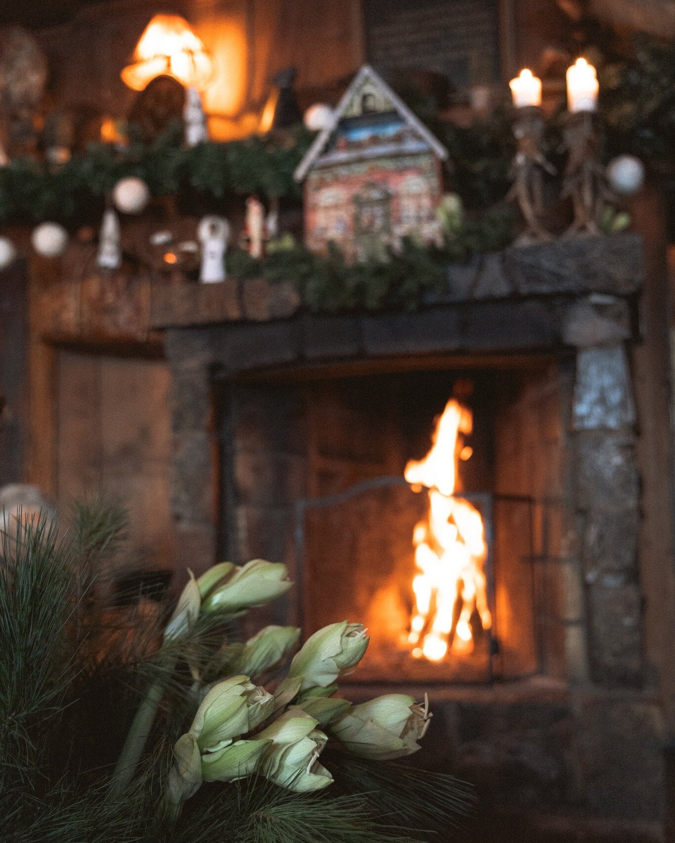 Julst&auml;mningen p&aring; @gammelgarden.se &auml;r n&auml;ra nu och vi kan knappt h&aring;lla oss av gl&auml;dje n&auml;r julbordsbokningarna trillar in 😍 

Vi ser fram emot att &aring;terigen f&aring; julpynta och f&ouml;rbereda inf&ouml;r fj&aum