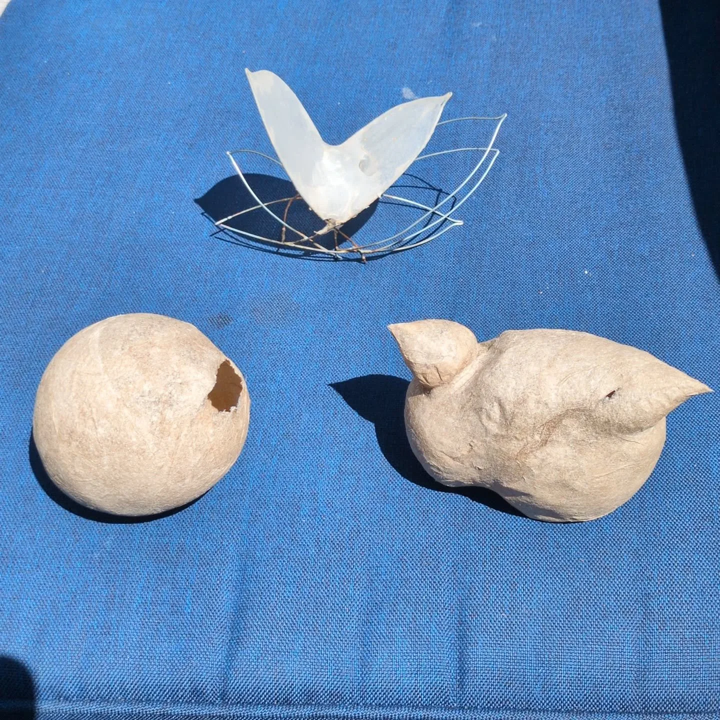 Test pieces for Fiber Wire Wax. Casting paper and  stretching it over armature makes a great base for wax based work. #internationalencausticconference #encausticart #papersculpture