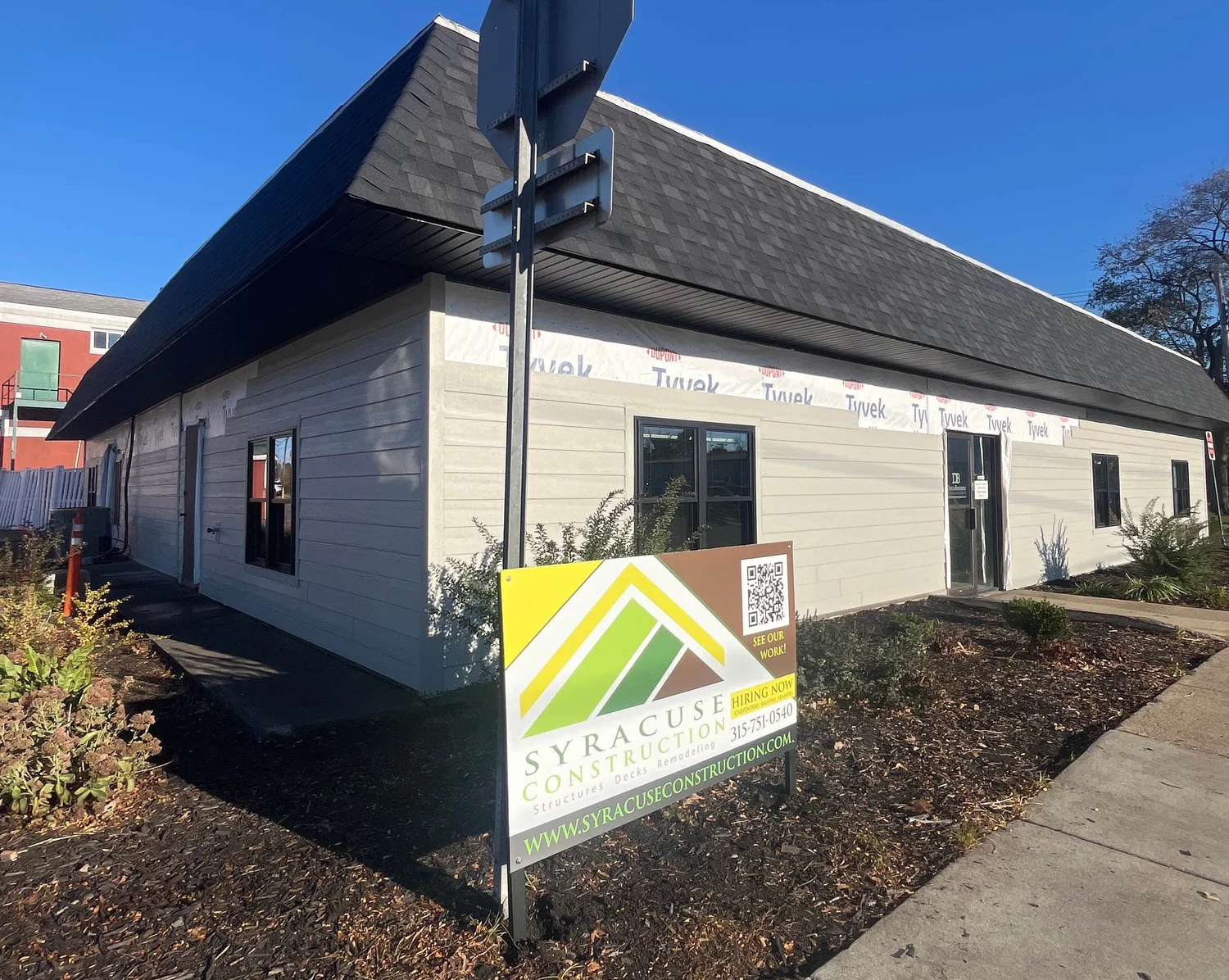 Commercial general contractor Syracuse NY commercial building renovation with new siding