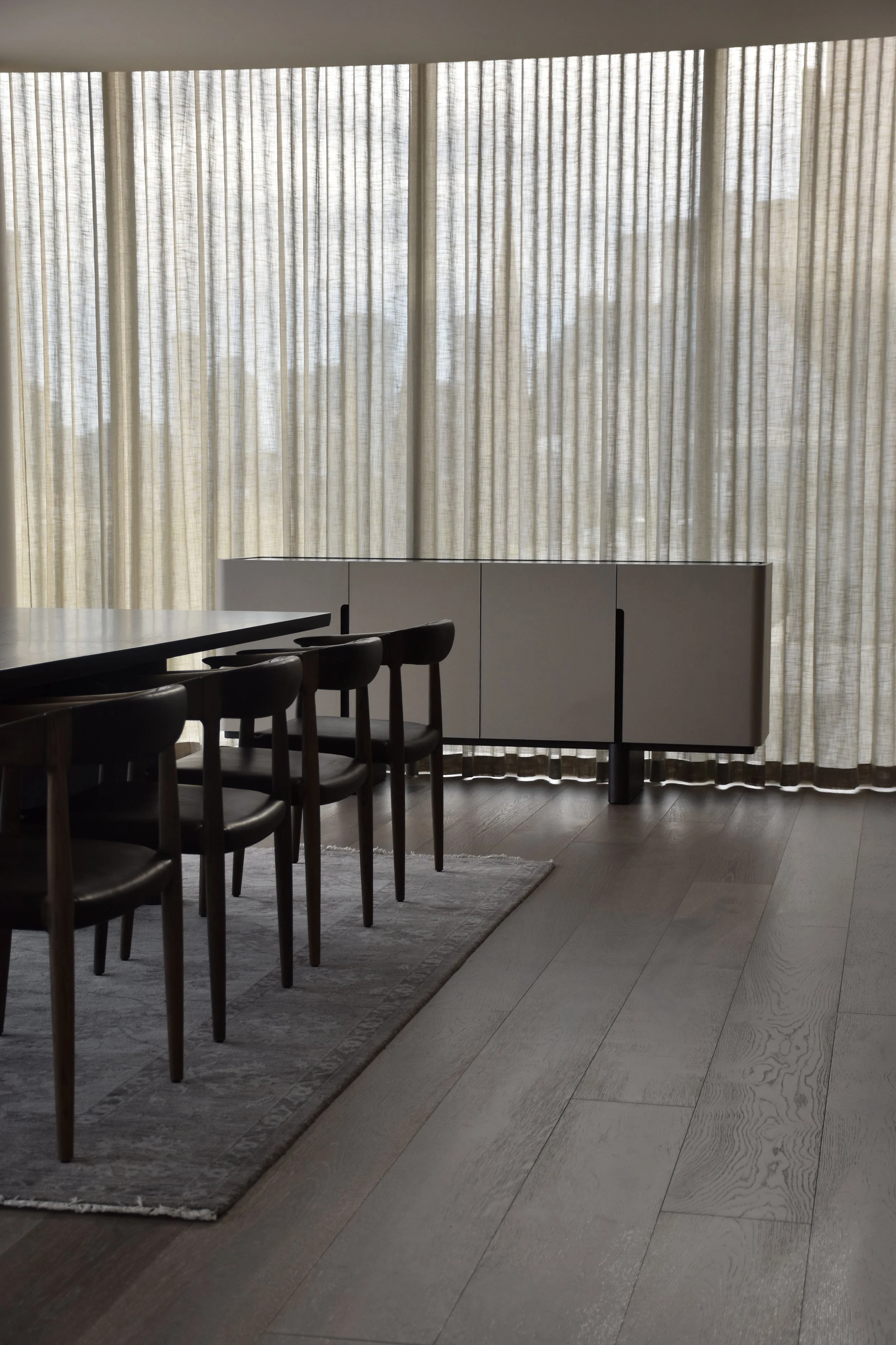 Credenza.jpg
