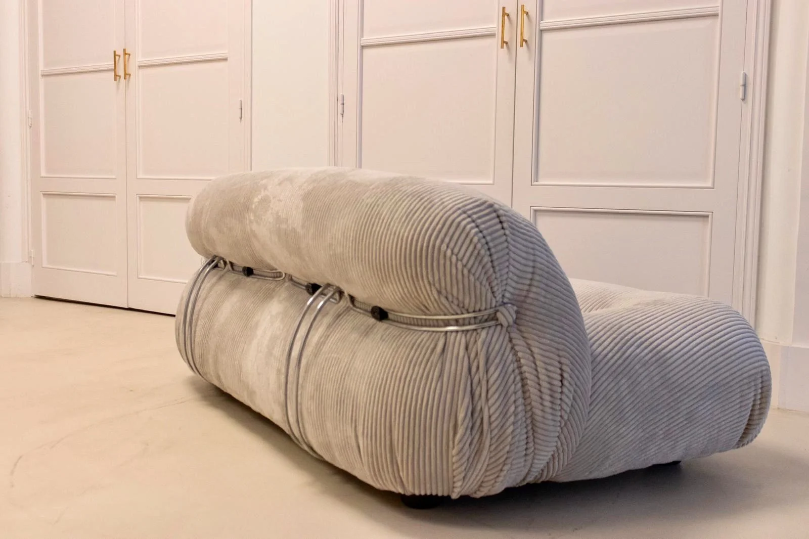 sofa_scarpa_instintohome.jpg
