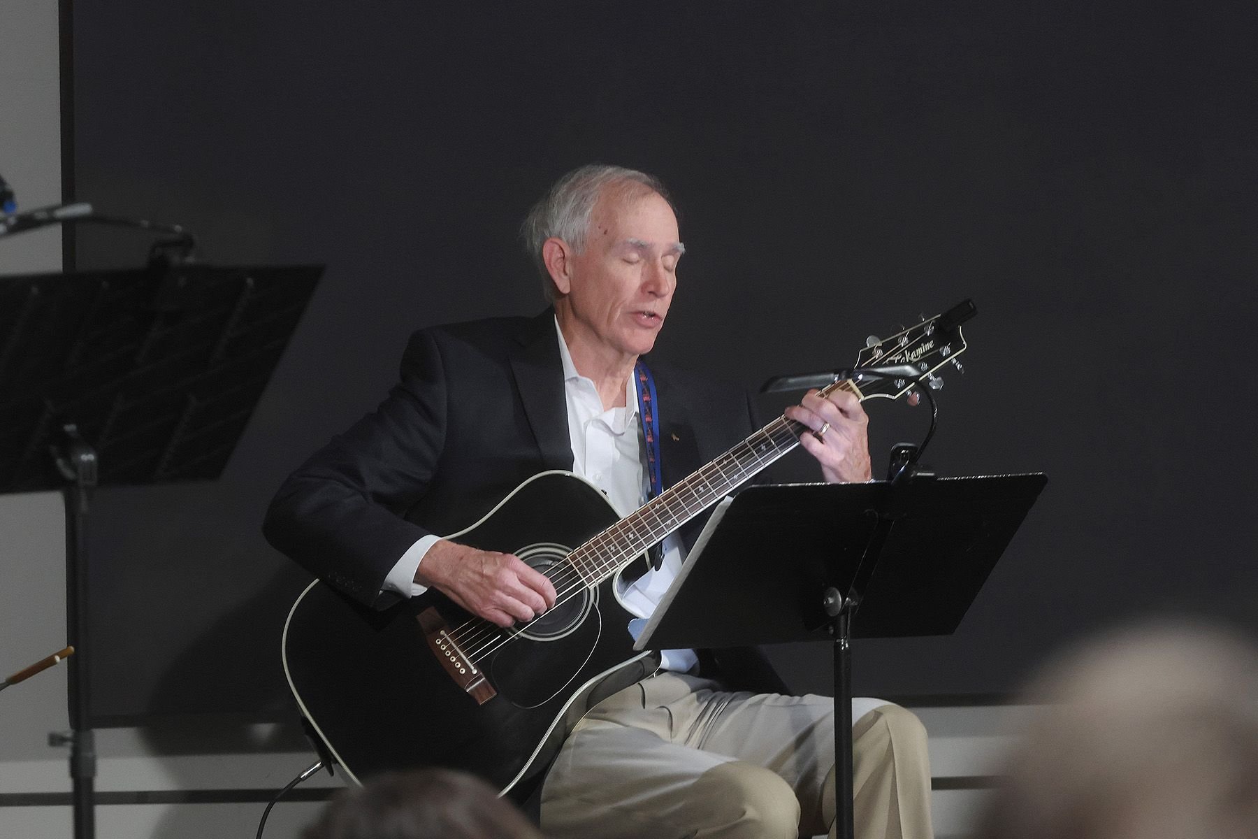 Steve Thorney at Silent Nights 2025.jpeg