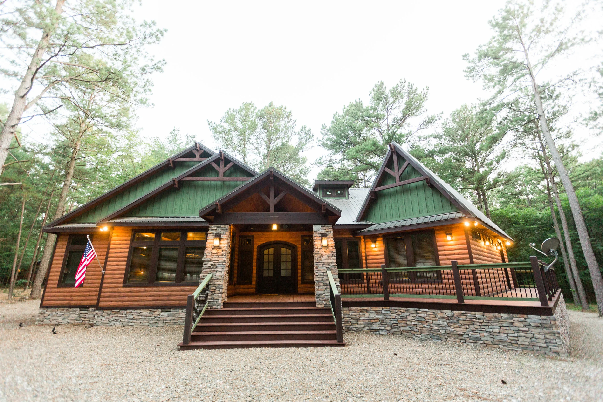 vacation spots driving distance of okc tulsa oklahoma city broken bow lake hochatown steven's gap luxury cabins hiking modern cabin rustic beaver's bend rentals scenic forest ouachita camping