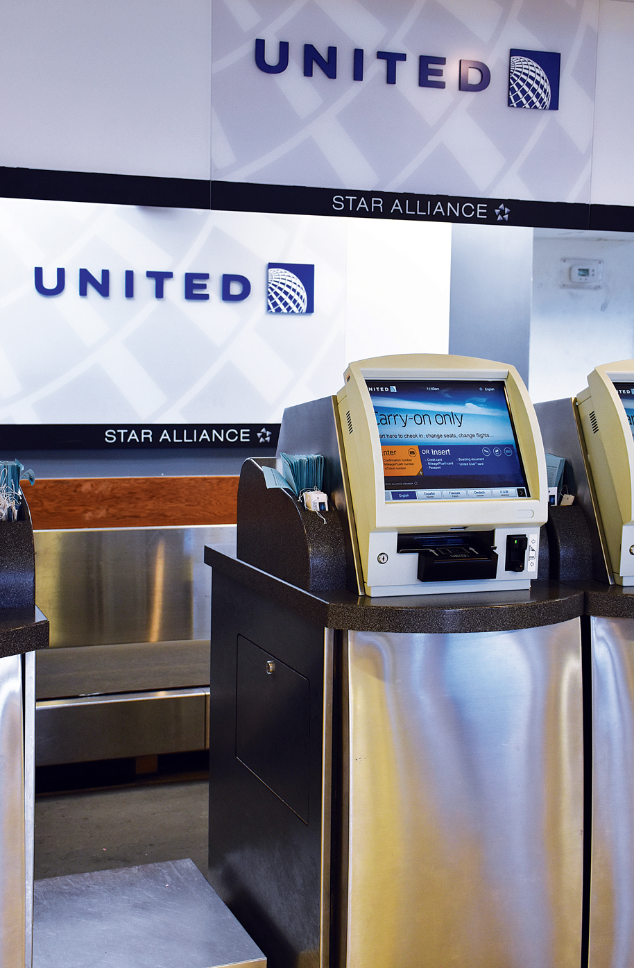 UNITED-DESK-edited-DSC_0127.jpg