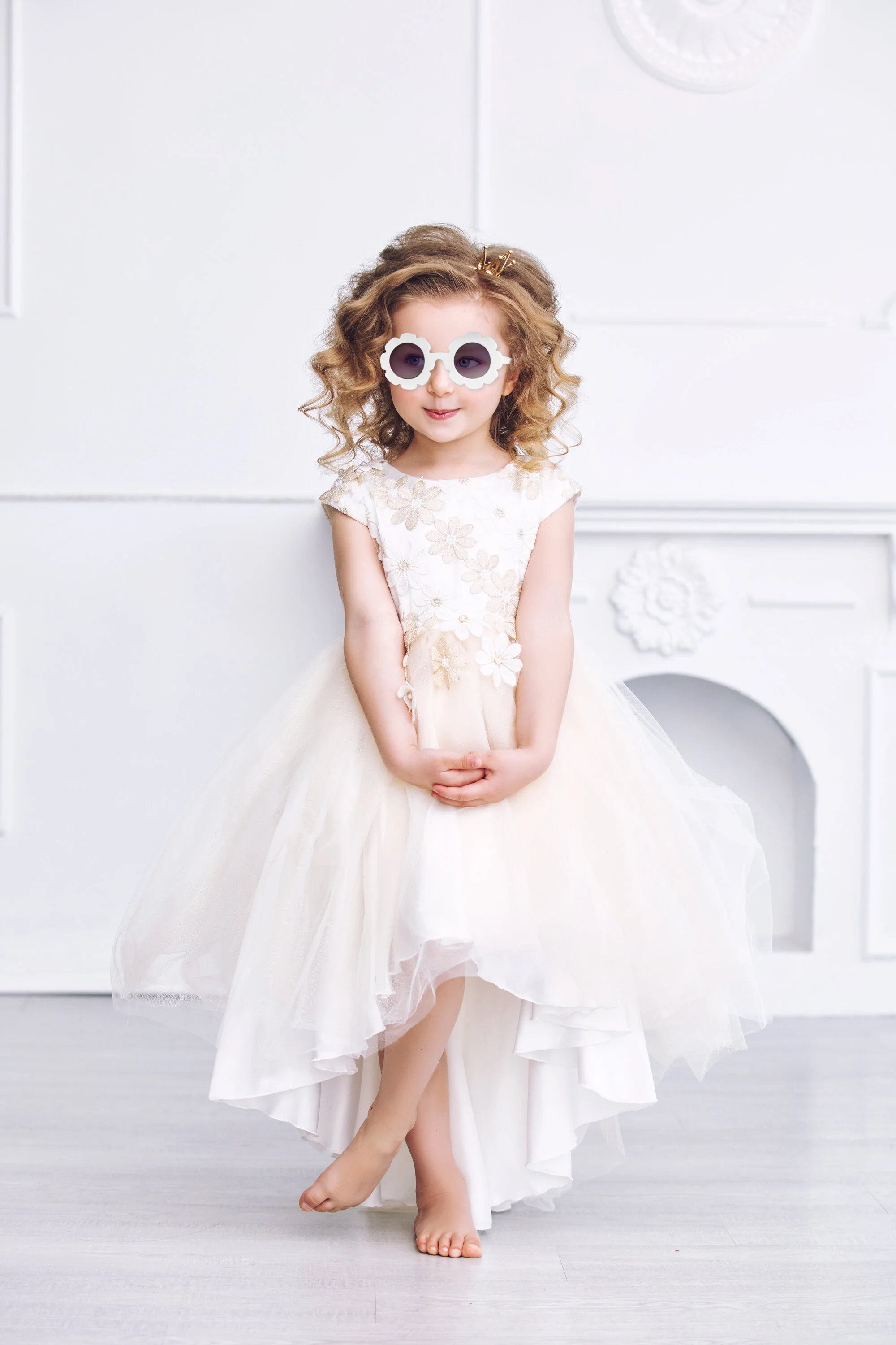 Flower-Girl-In-Sunglasses.jpg