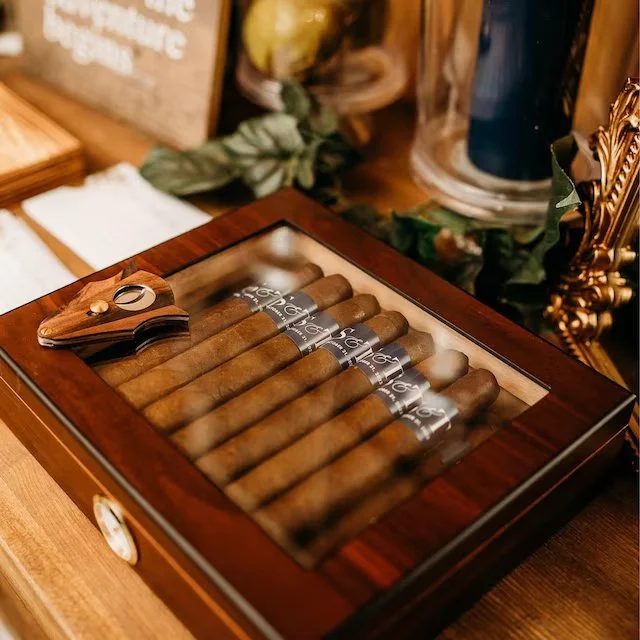 Cigar-Photo-2.jpg