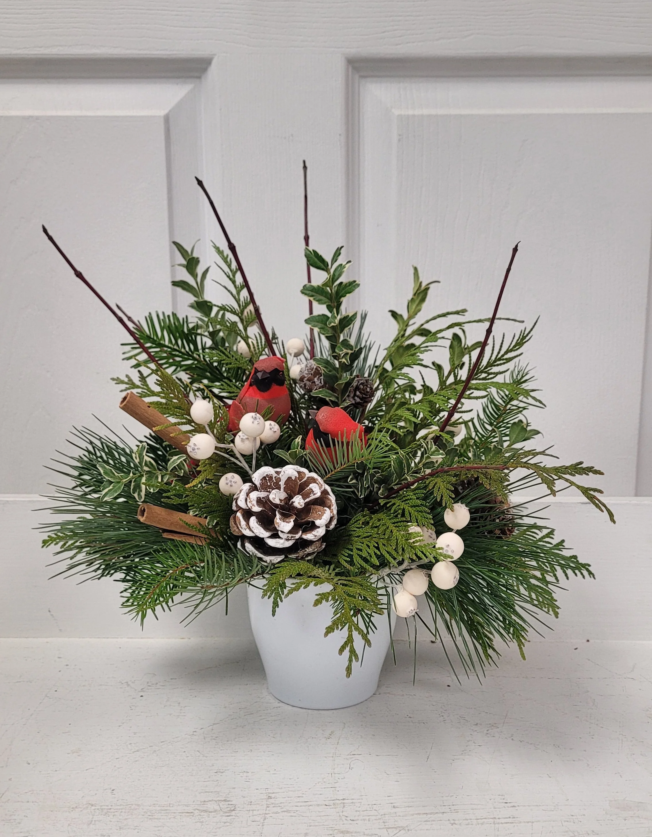 Table Topper Evergreen Cardinal