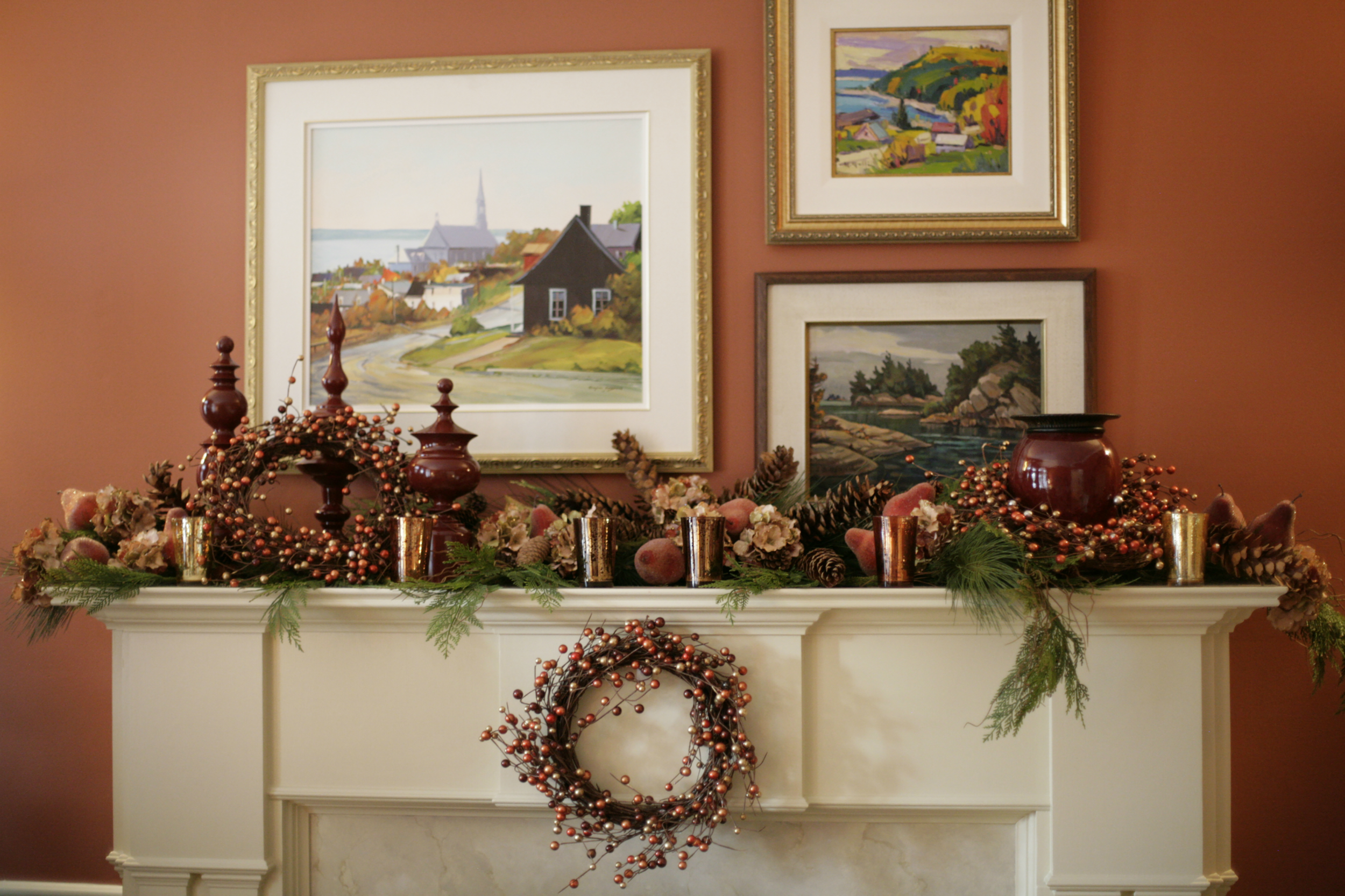 KatesGardenHolidayMantel.png