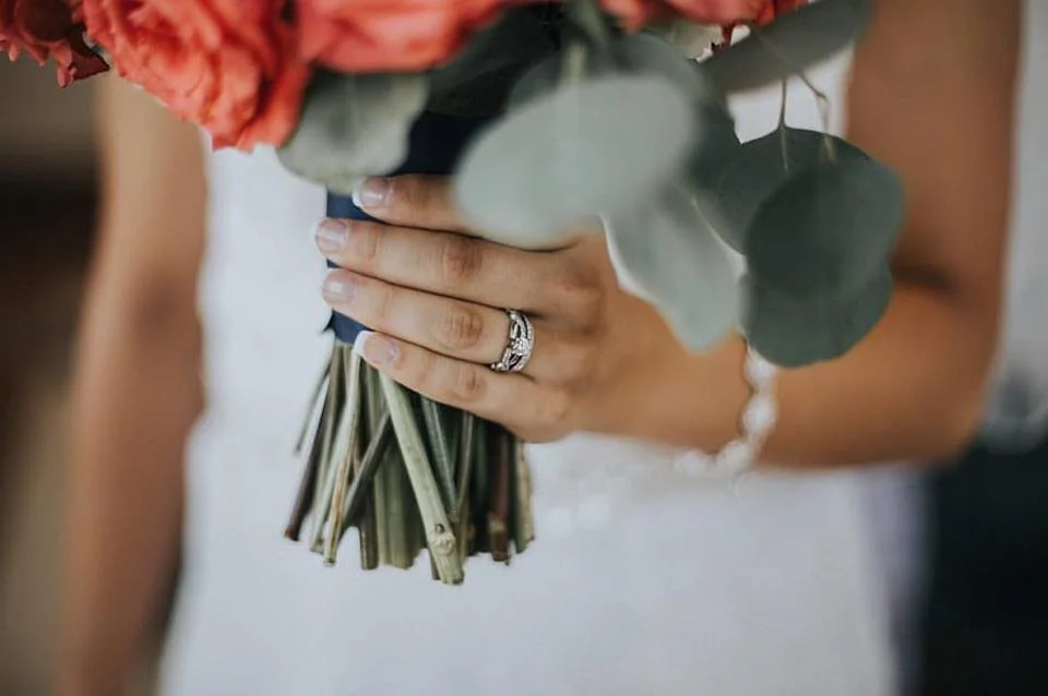 Bridal Spotlight: Abby’s Photographer Pick — Arianna Marie Photography + GIVEAWAY!