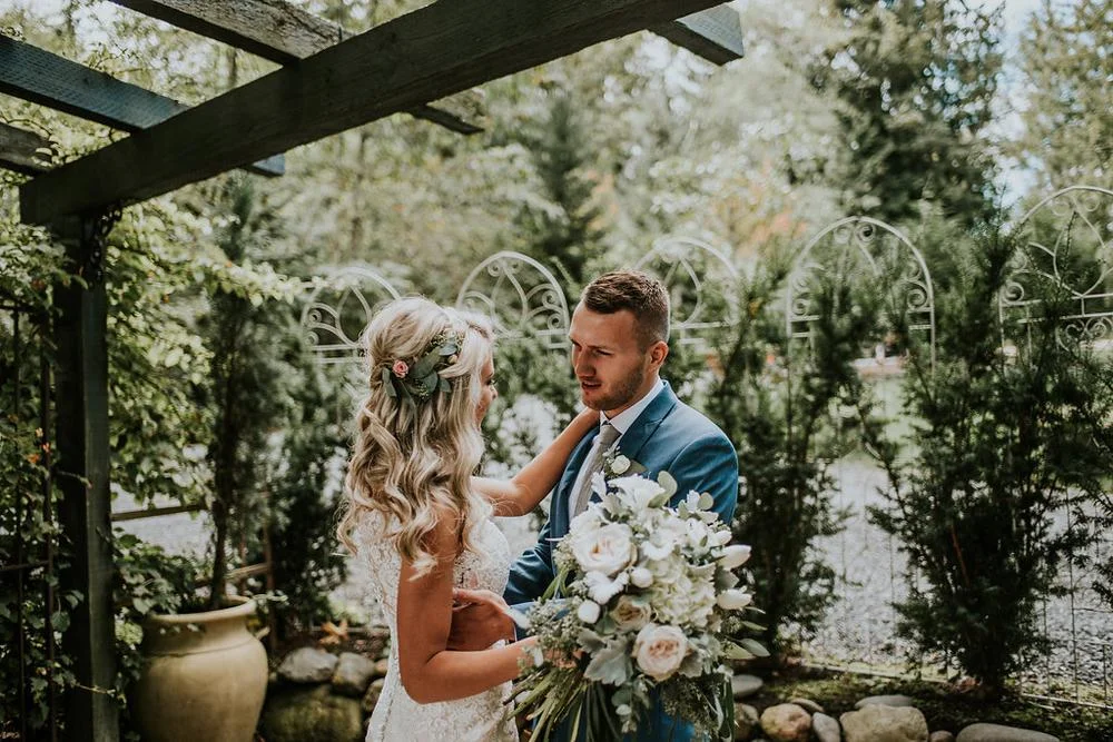 25 First Look Photos That Will Make You Laugh and Cry