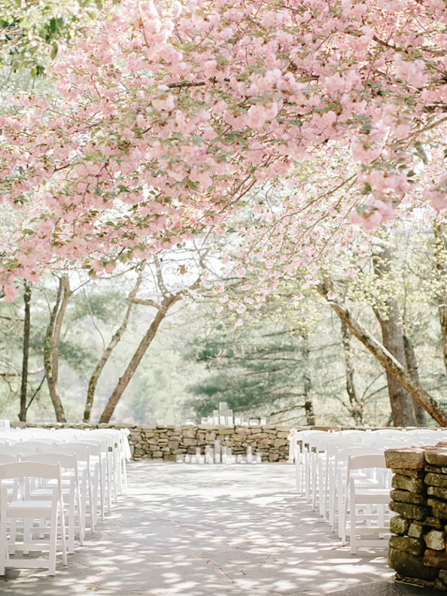 Photo by Amy Arrington Photography , via Wedding Venues