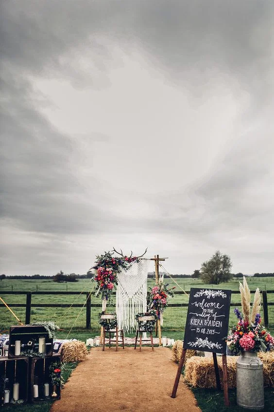 Photo by DARINA STODA , via My Wedding
