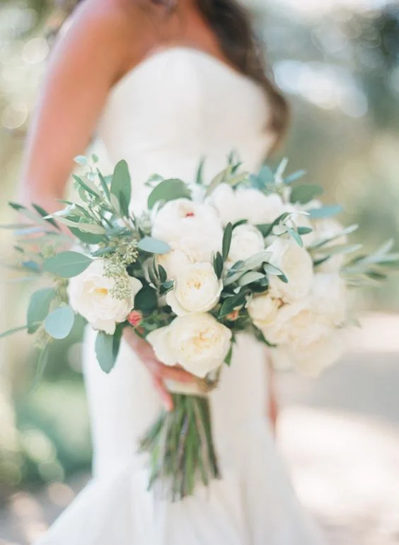 Photo by Diana McGregor Photography , via Wedding Sparrow
