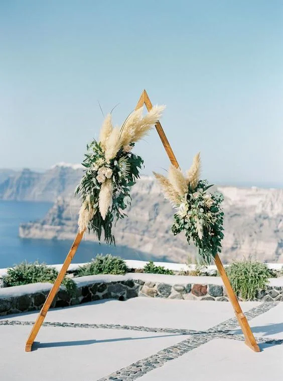 Photo via Tie the Knot Santorini