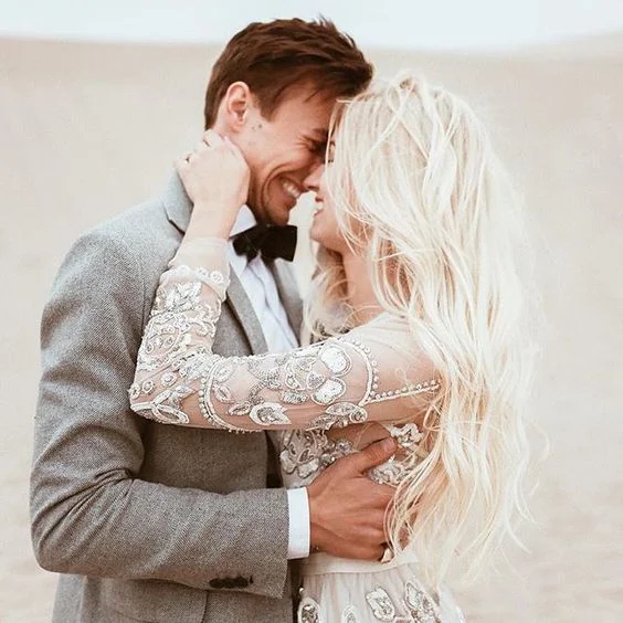 Photo via Bridal Musings