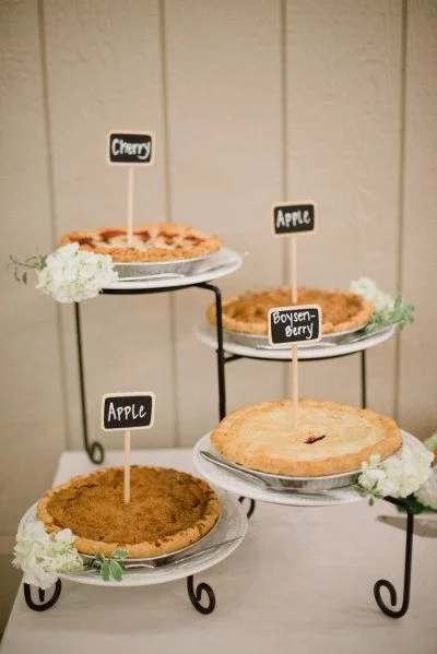 Photo via Style Me Pretty