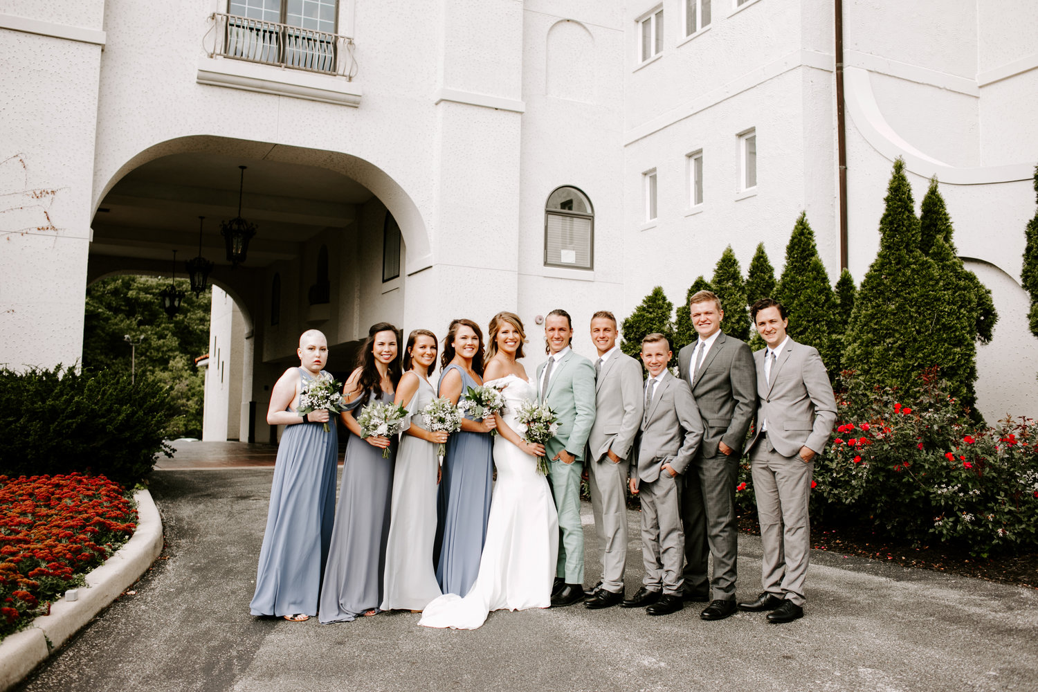 Ashleigh+and+Jordan+Wedding+at+Hillcrest+Country+Club+in+Indianapolis+Indiana+by+Emily+Elyse+Wehner+Photography+LLC-193.jpg