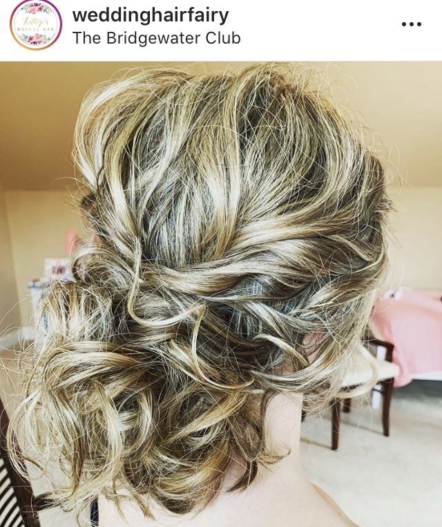 We 💕💕this soft, simple, and elegant style!