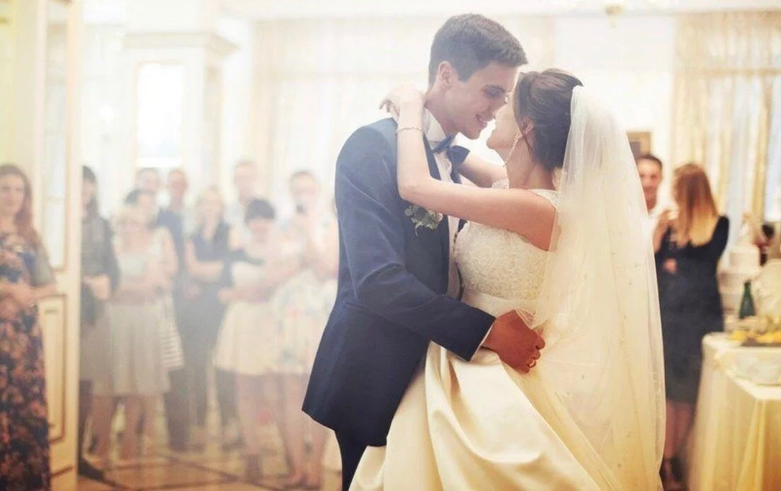 Dreamy Bride and Groom 1st Slow Dance Songs!