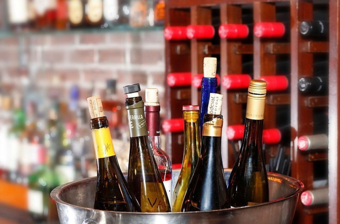 Vino, anyone? #newark