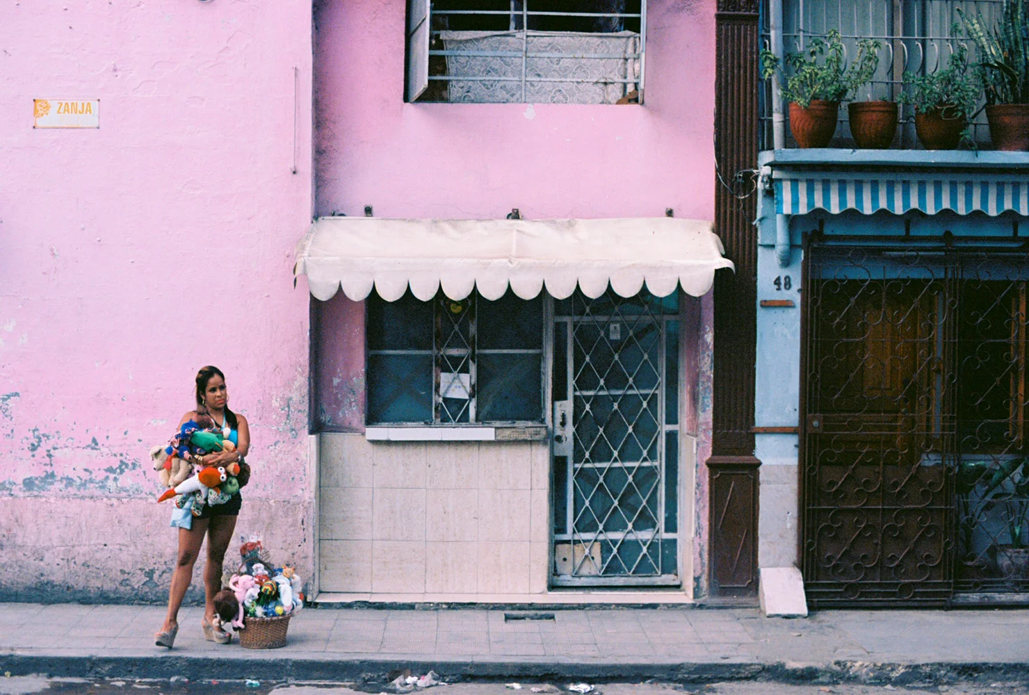 Street scene - La Habana, Cuba, 2016