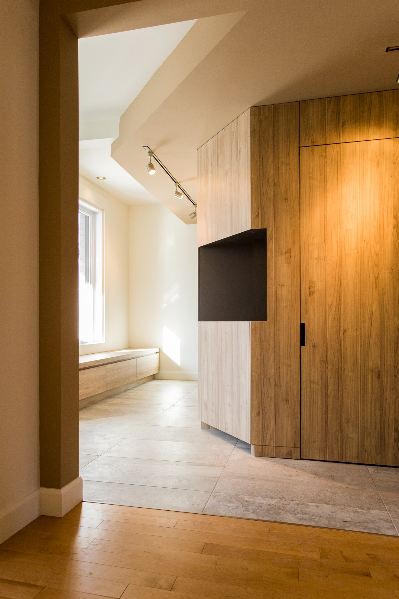 5711 de la Roche (71 of 114).jpg